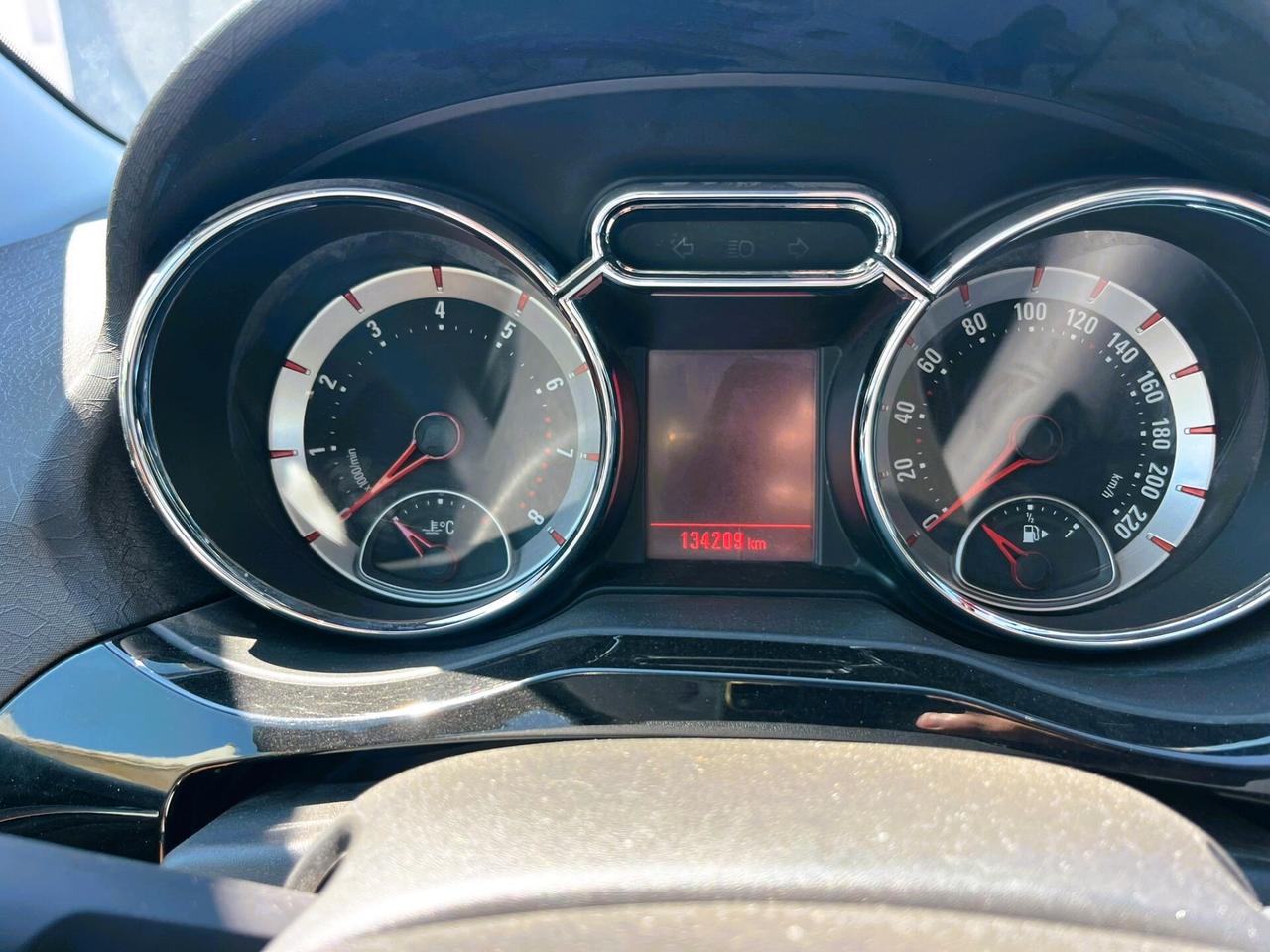 Opel Adam 1.4 87 CV GPL Tech Unlimited