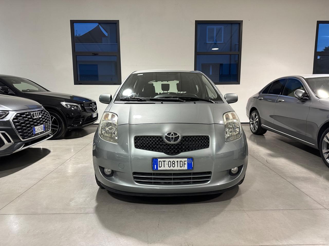 Toyota Yaris 1.3 5 porte Sol