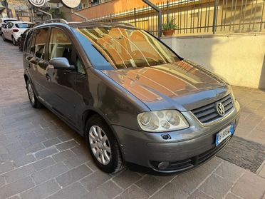 VOLKSWAGEN Touran 2.0 16V TDI Highline