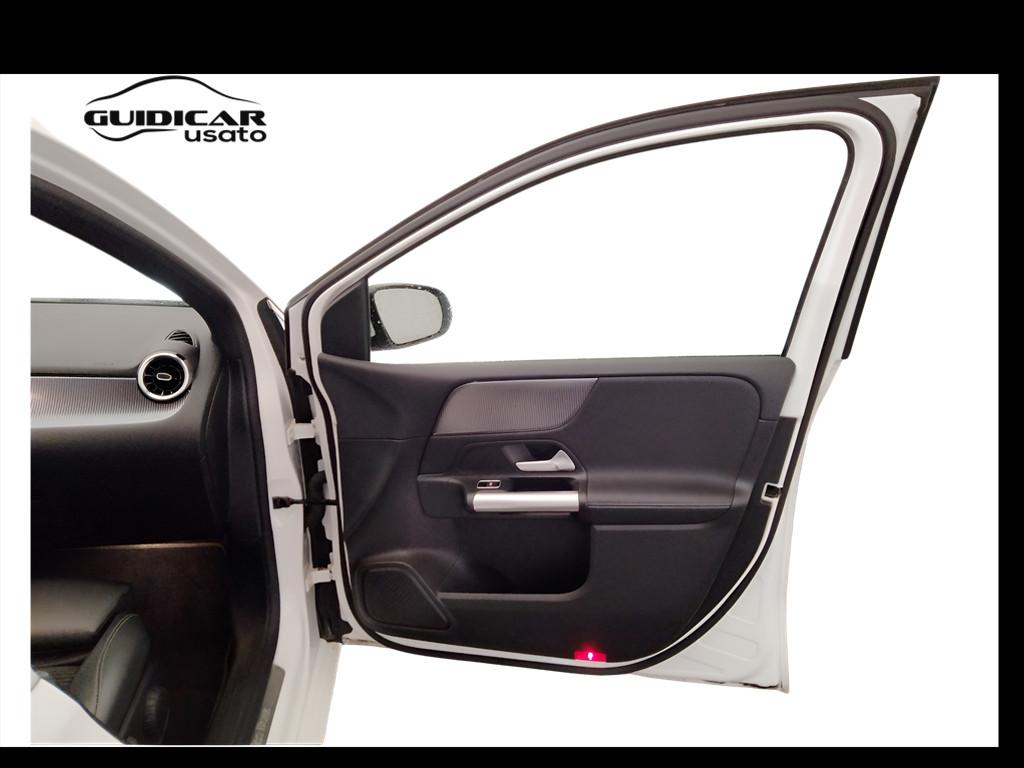 Mercedes-Benz Classe B - W247 2018 - B 180 d Sport Plus auto