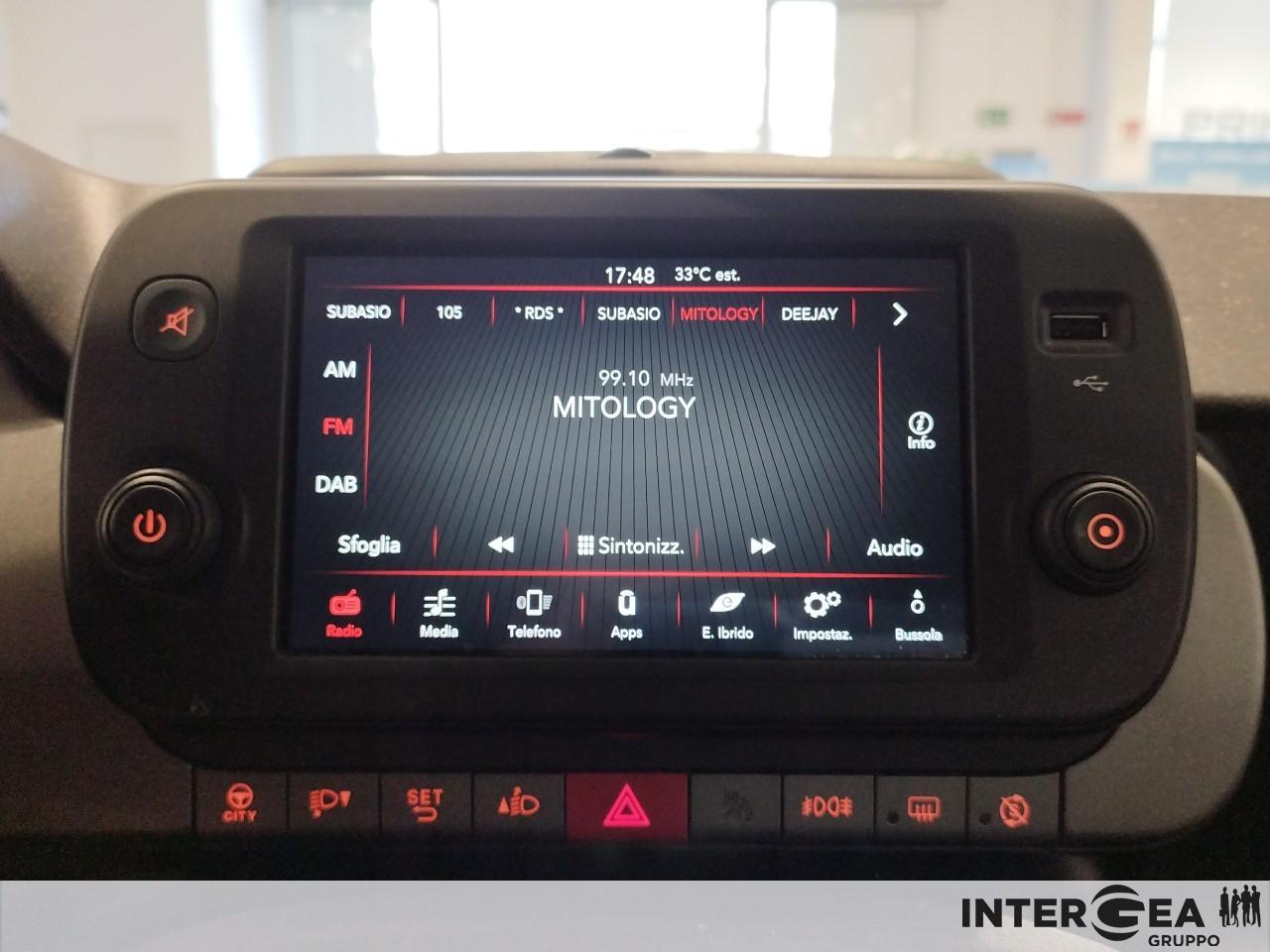 FIAT Panda 1.0 firefly hybrid City Cross s&s 70cv 5p.ti