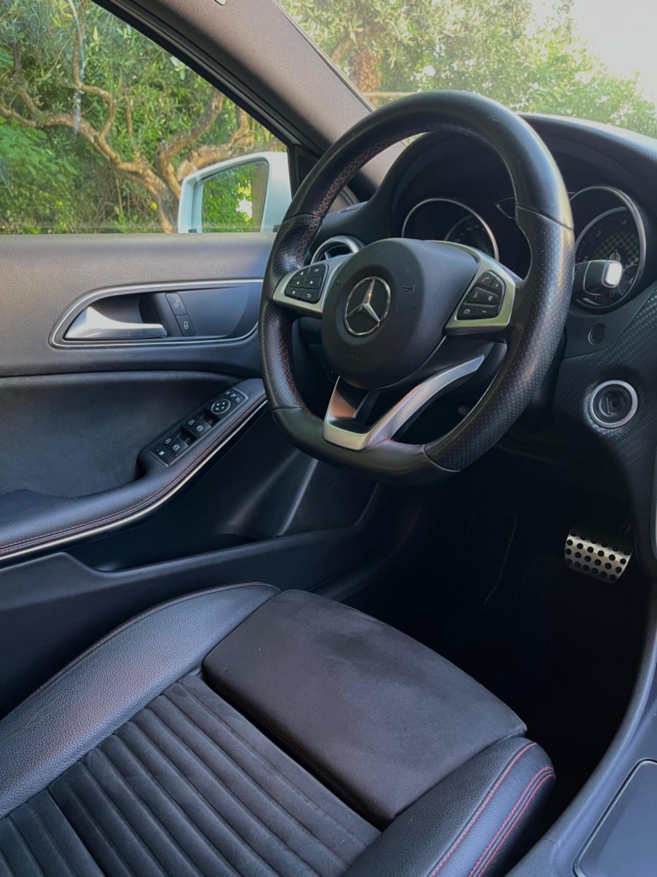 Mercedes-benz A 180 d Automatic Premium AMG TAGLIANDI CERT.