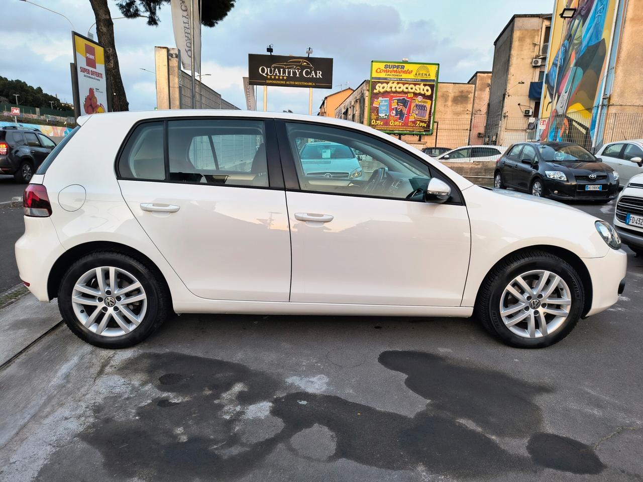 VOLKSWAGEN GOLF 1.6 DIESEL INTROVABILE SOLO 85.000 KM