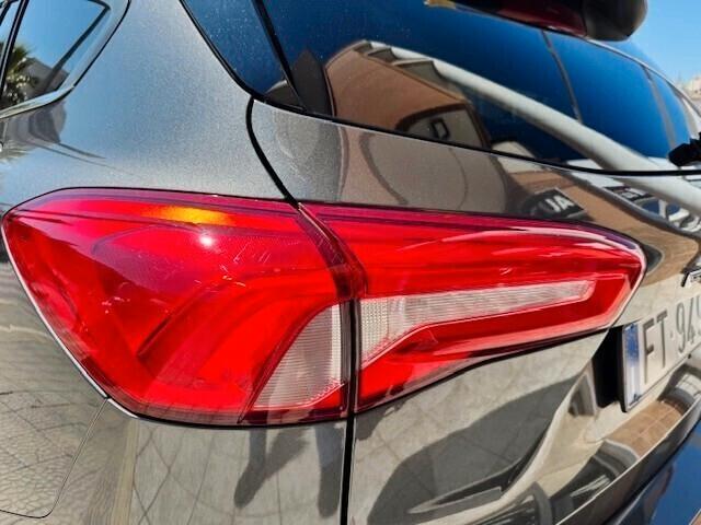 Ford Focus 1.5 TDCi 120 CV Start&Stop SW Titanium LED-R17
