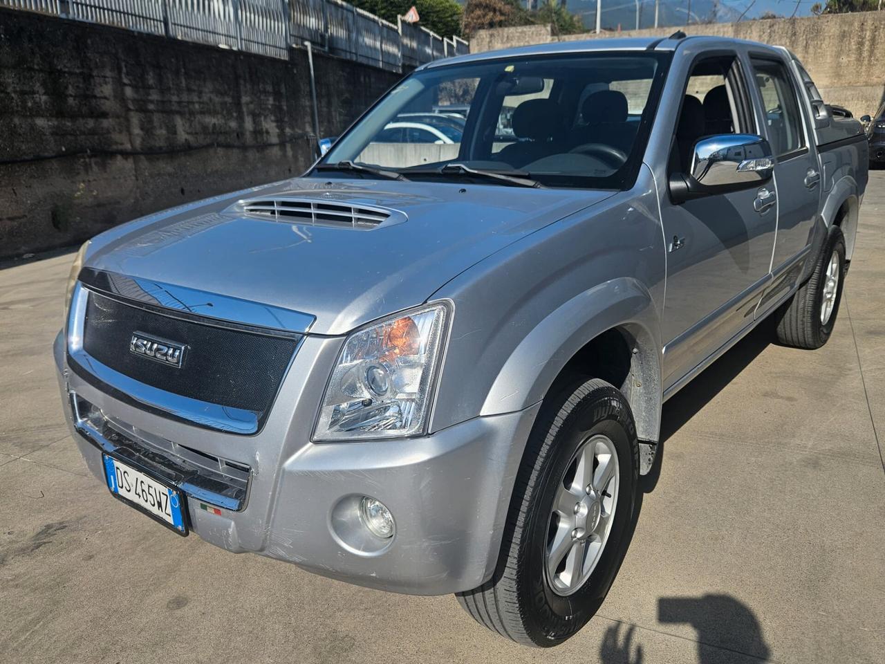 Isuzu D-Max 3.0 TD cat Crew Cab 4WD Pup. LS Aut. EU4