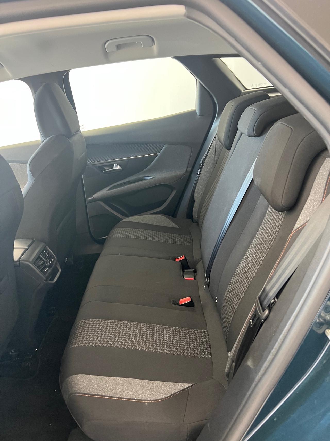 PEUGEOT 3008 BLUEHDI 130 S&S ALLURE PACK
