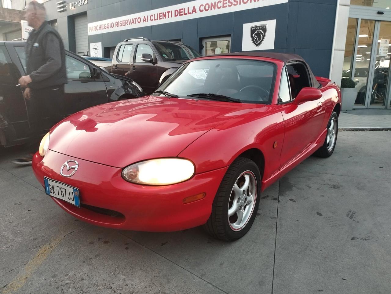 Mazda MX-5 1.6i 16V cat