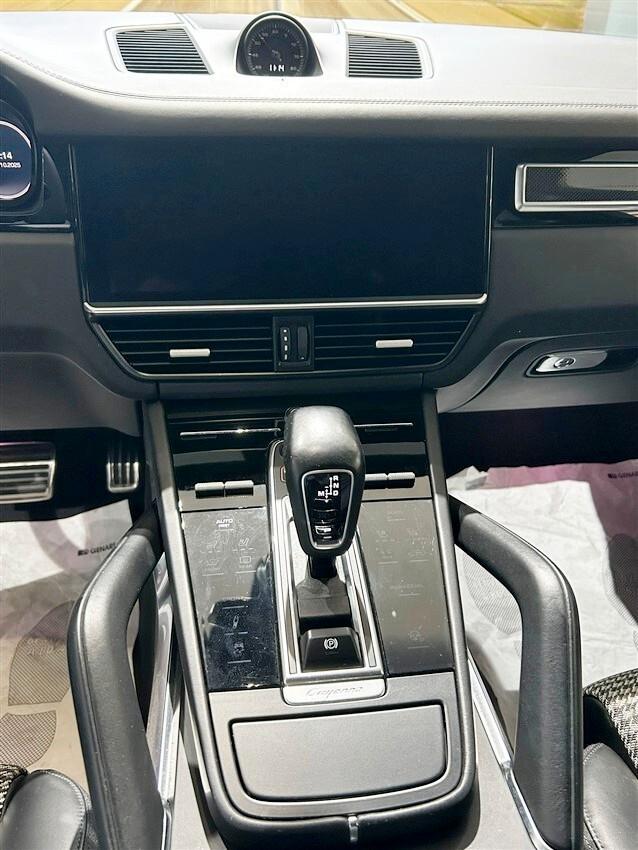 Porsche Cayenne Coupé 4.0 V8 Turbo