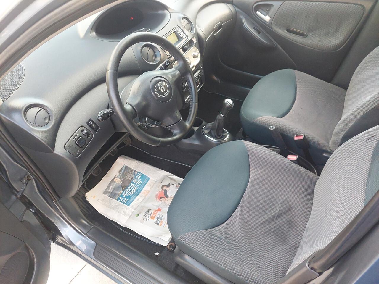 Toyota Yaris 1.0 Benzina 5 porte