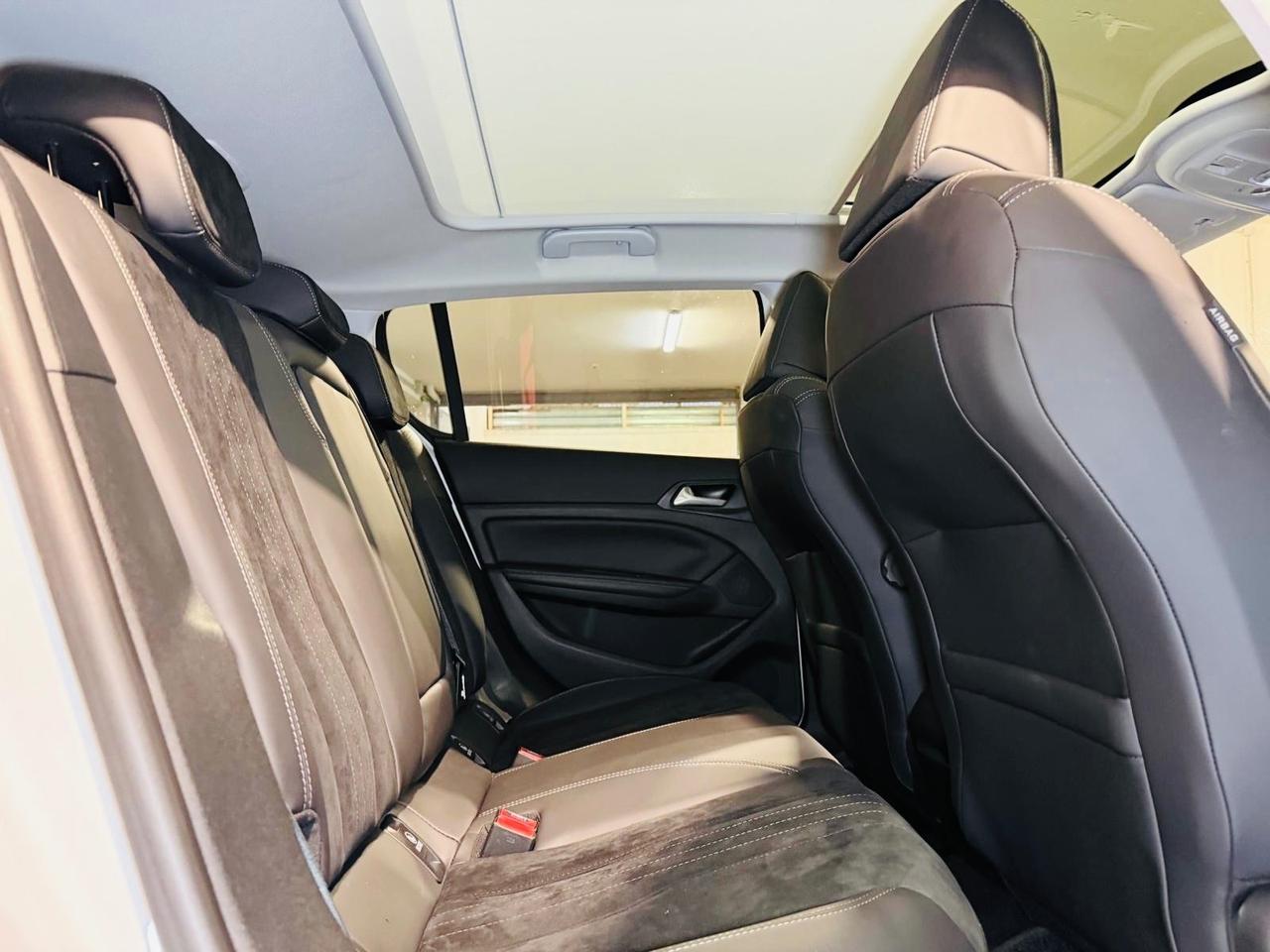 Peugeot 308*1.6 HDI*120CV*AUTOMATICA*TETTO*15 MILA KM*