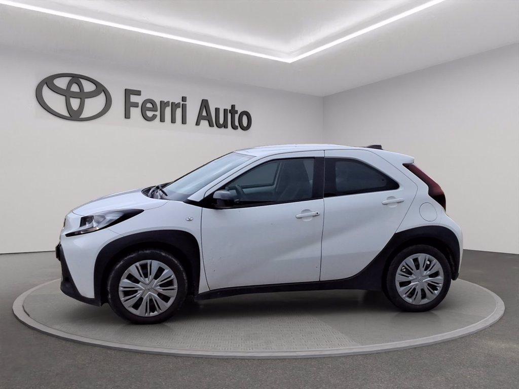 TOYOTA Aygo x 1.0 active 72cv s-cvt del 2023