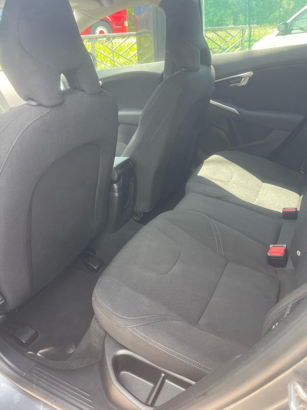 Volvo V40 D2 1.6 Momentum