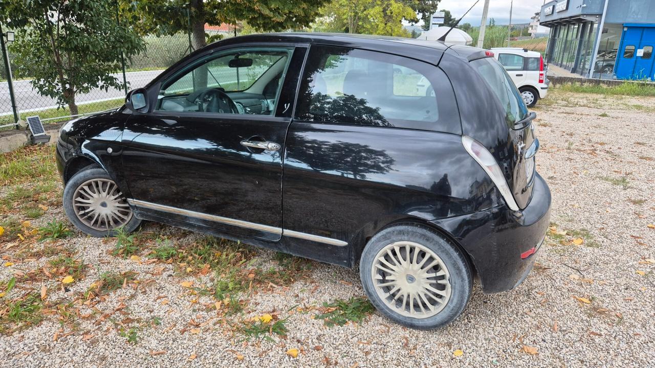 Lancia Ypsilon 1.3 Multijet