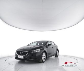 VOLVO V40 D2 - PER OPERATORI DEL SETTORE