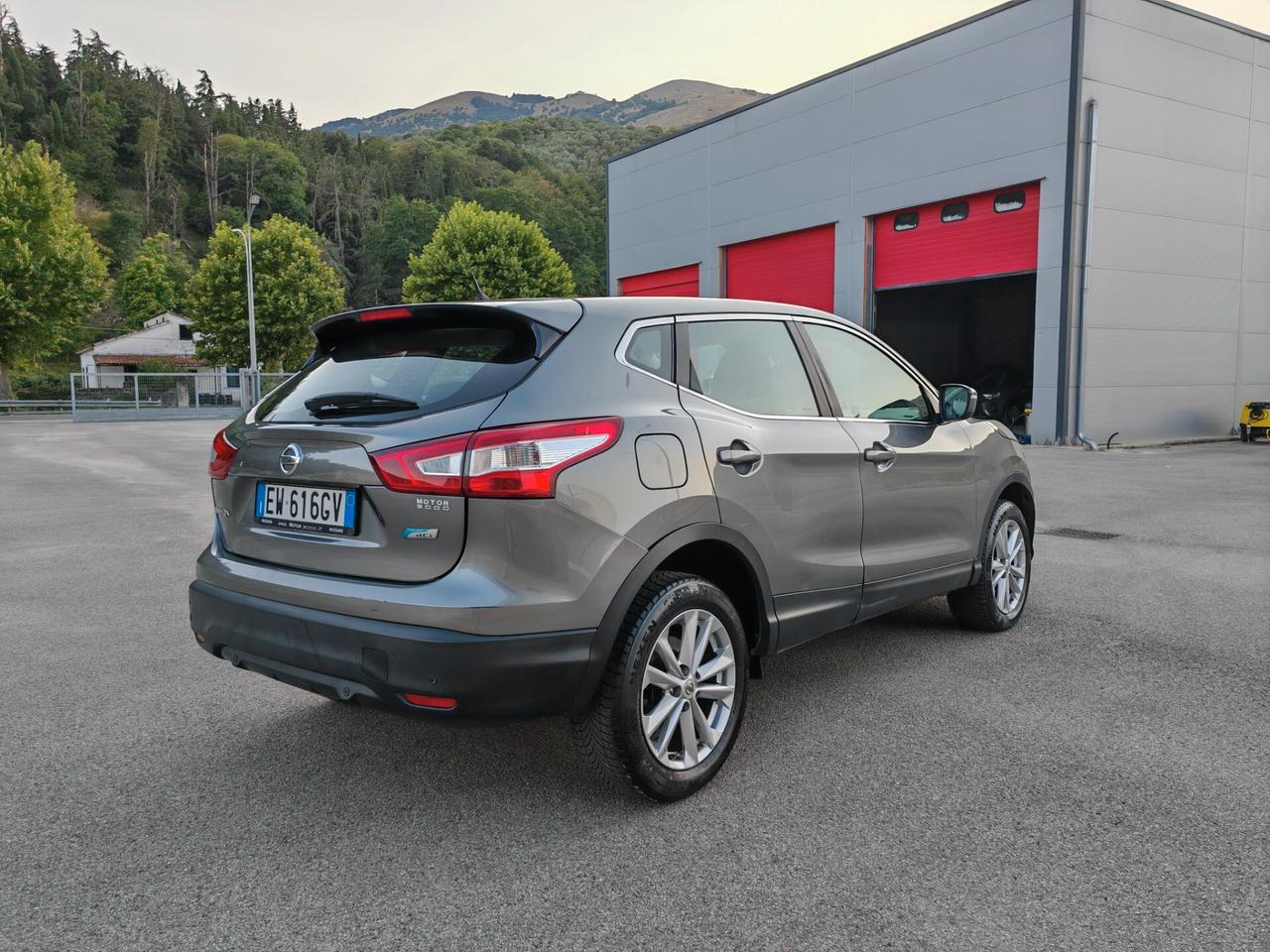 Nissan Qashqai 1.6 dCi DPF Tekna