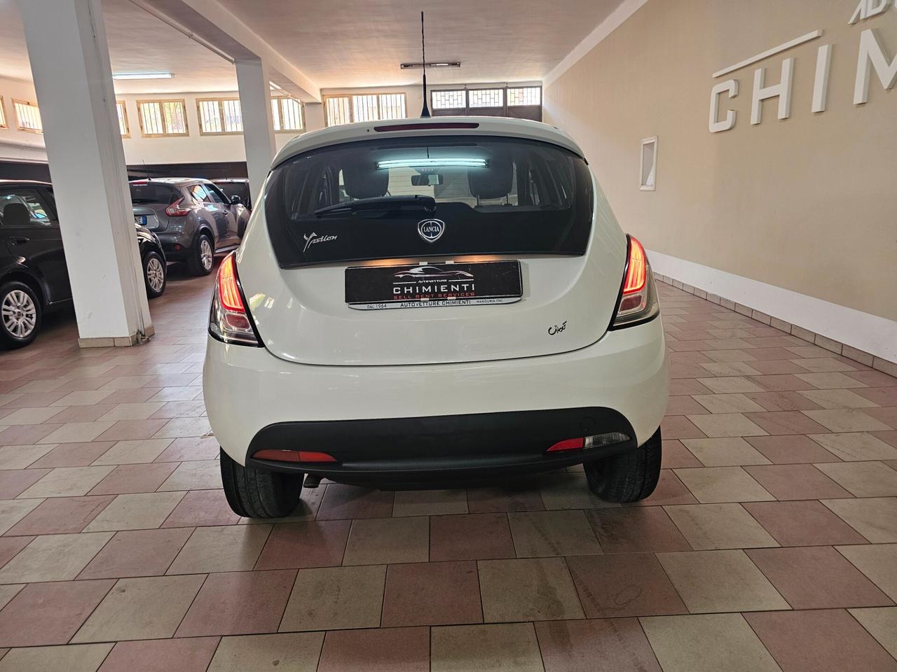 Lancia Ypsilon 0.9 TwinAir 85 CV 5 porte Metano Ecochic Gold
