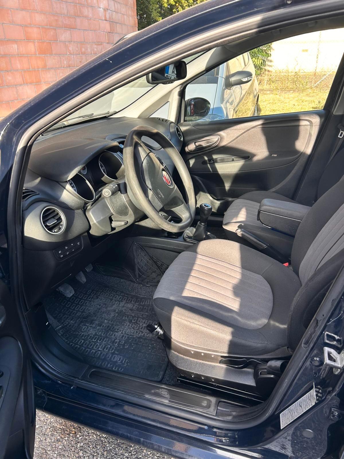 Fiat Punto 1.3 MJT II S&S 95 CV 5 porte Street