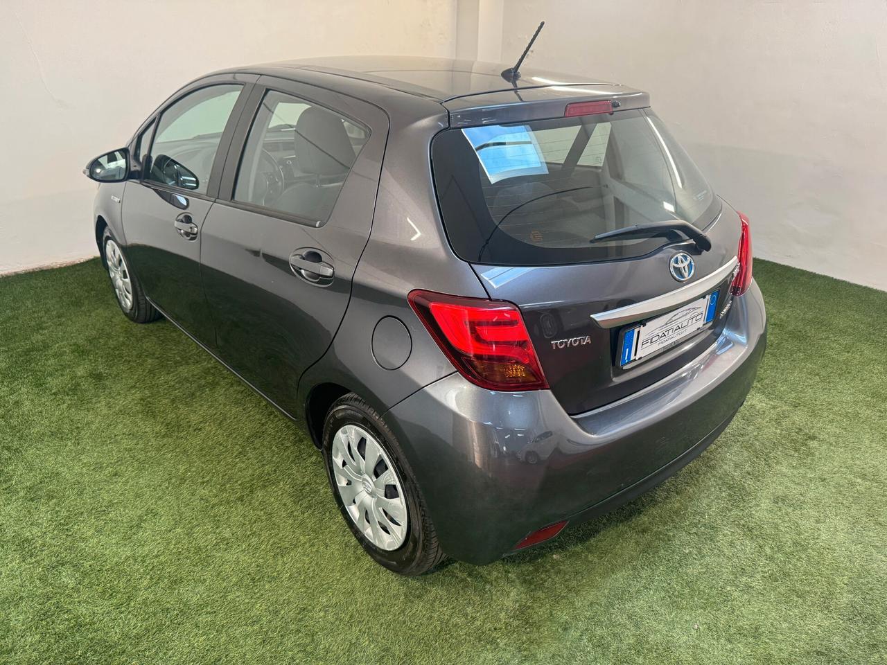 Toyota Yaris 1.5 Hybrid 5 porte EURO6 AUTOMATICA