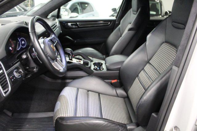 PORSCHE Cayenne Coupé 3.0 V6