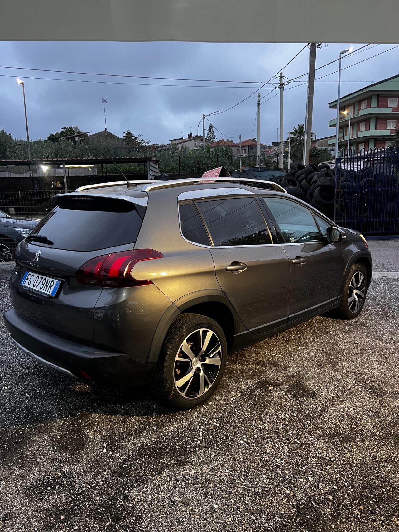 Peugeot 2008 BlueHDi 100 GT Line neopatentati