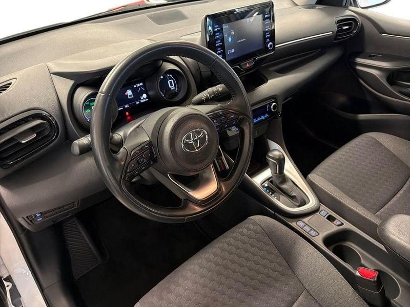 Toyota Yaris Hybrid Trend MY22