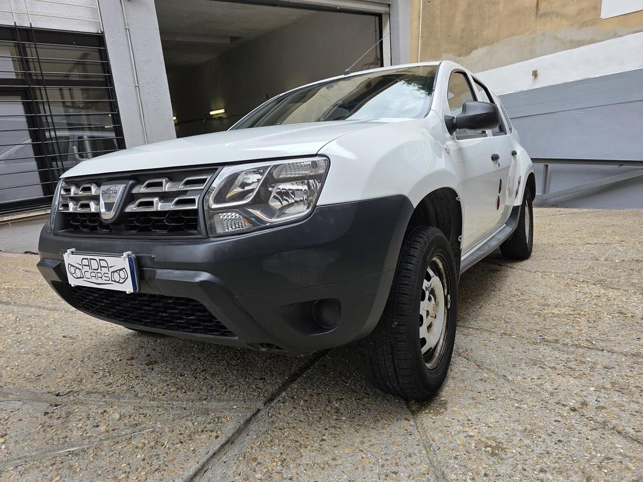 DACIA DUSTER - UNICO PROPRIETARIO - GANCIO TRAINO