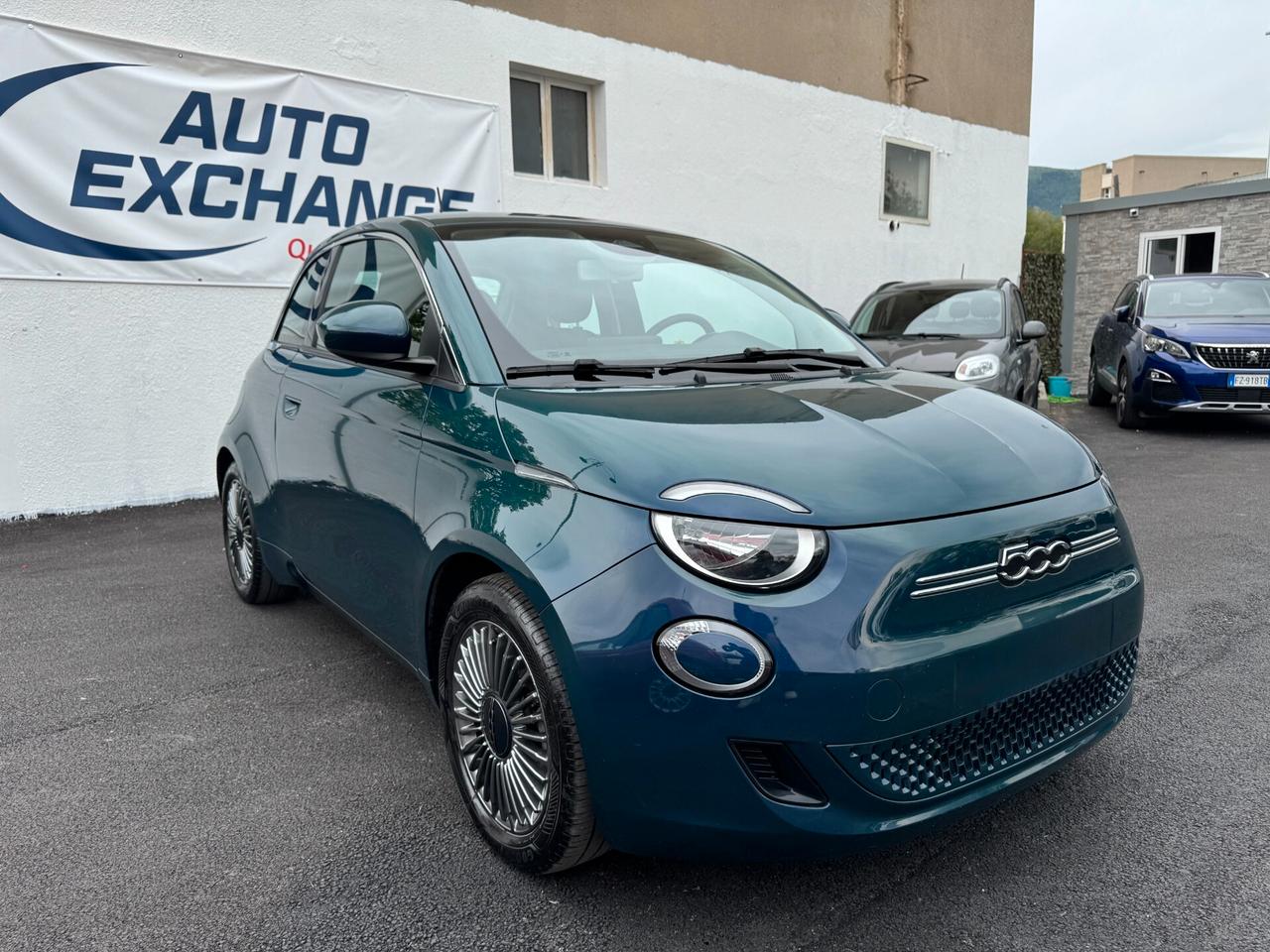 Fiat 500 500e Berlina 42 kWh La Prima