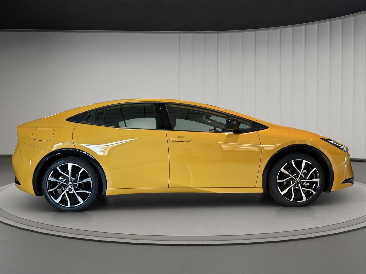Toyota PRIUS PLUG-IN LOUNGE MY23