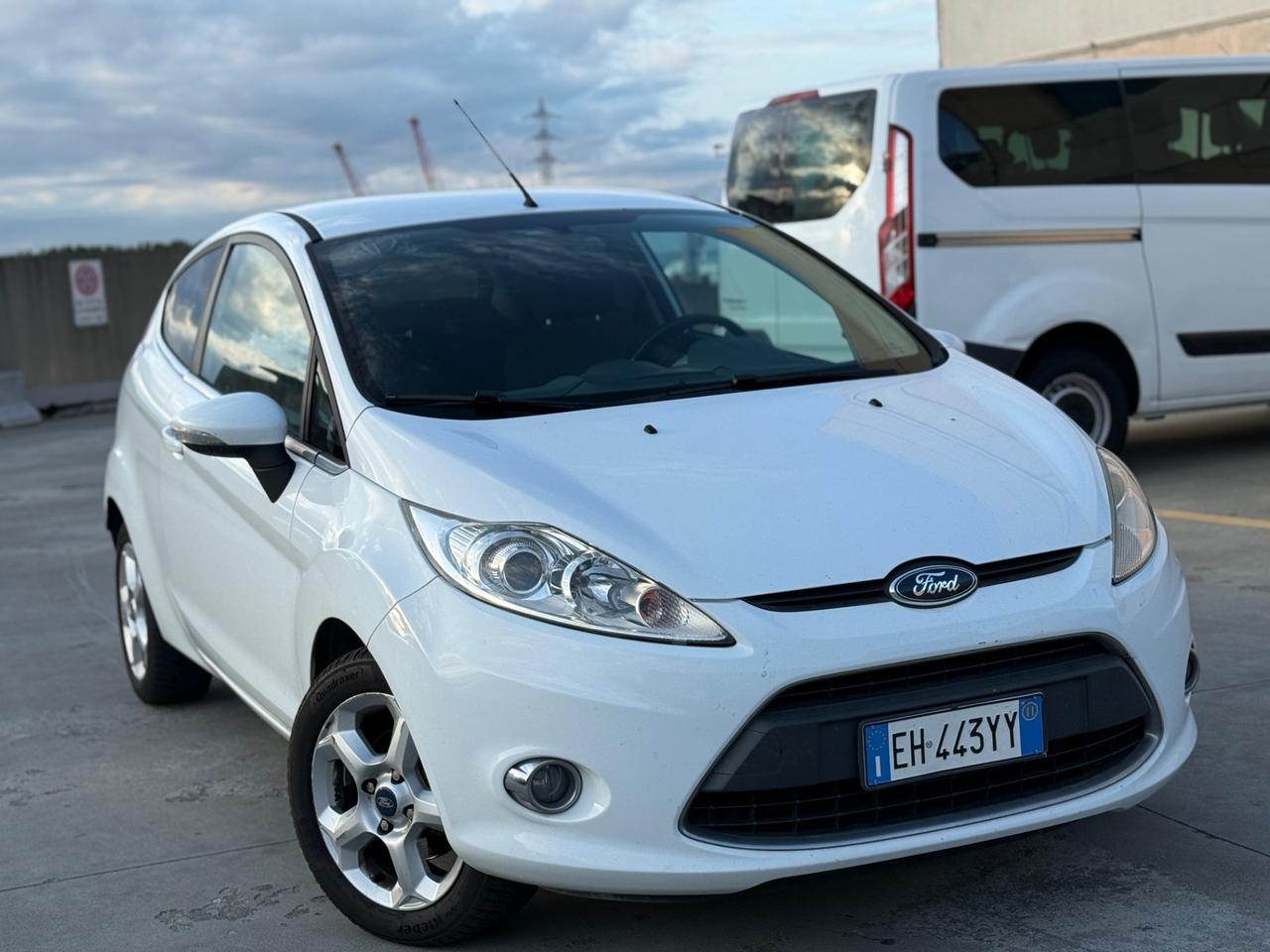 Ford Fiesta 1.2 benzina 2011 titanium
