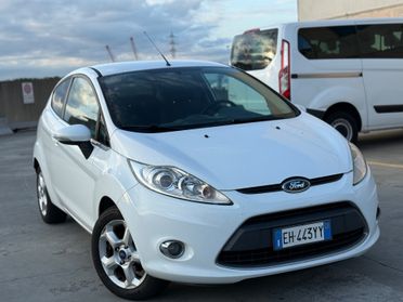 Ford Fiesta 1.2 benzina 2011 titanium