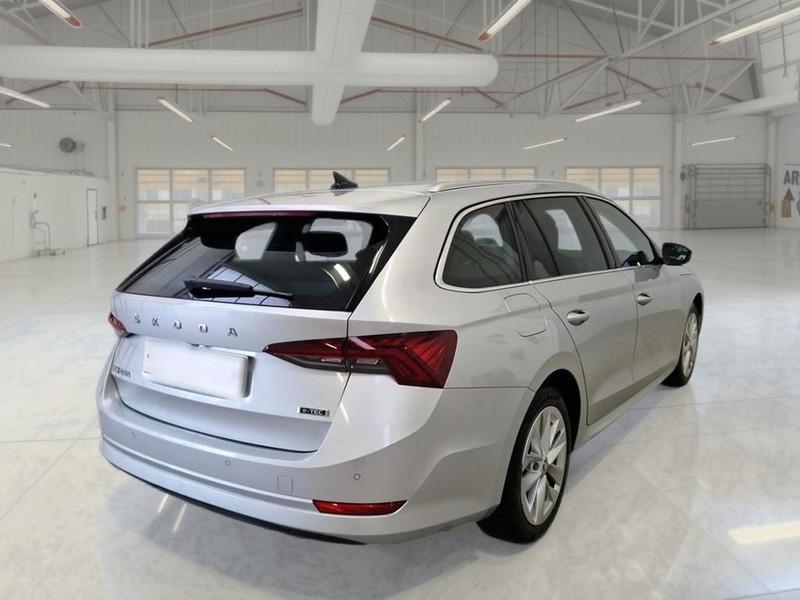 SKODA OCTAVIA 1.5 E-TEC STYLE DSG 5 PORTE STATION WAGON