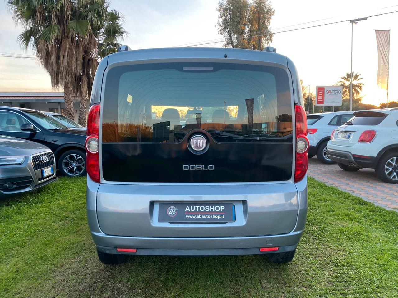 FIAT - Doblò - 2.0 Mjt 16V Emotion - 7 POSTI - NEOPATENTATI - FINANZIABILE