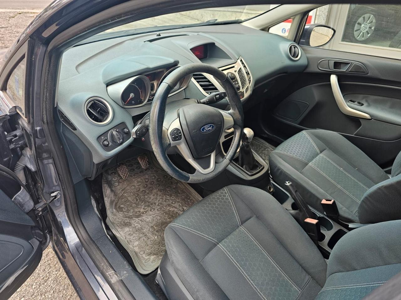 Ford Fiesta 1.4 TDCi 5p. Titanium
