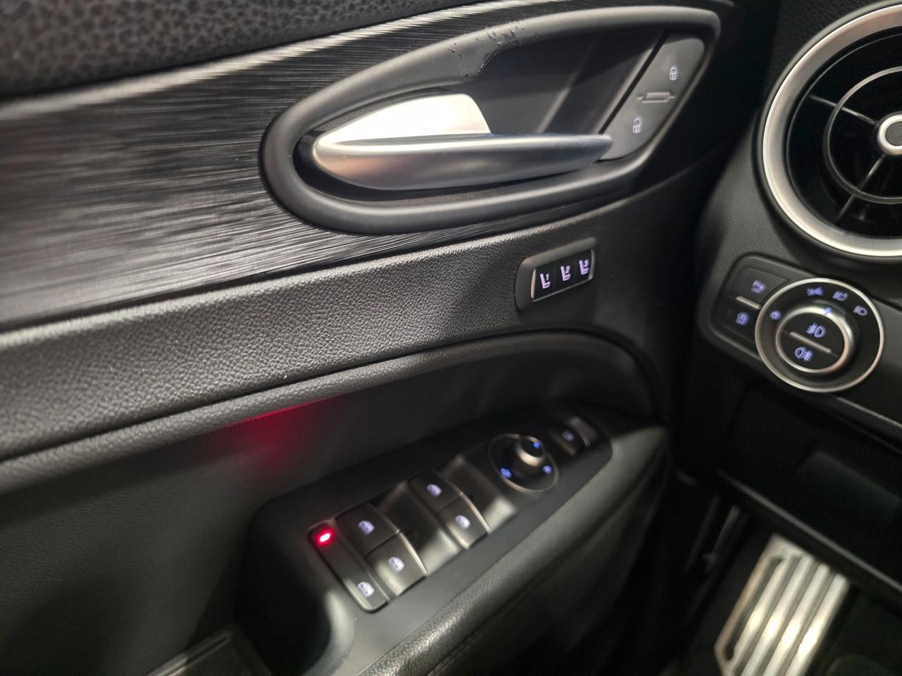 Alfa Romeo Stelvio 2.2 Turbodiesel 210 CV AT8 Q4 Super