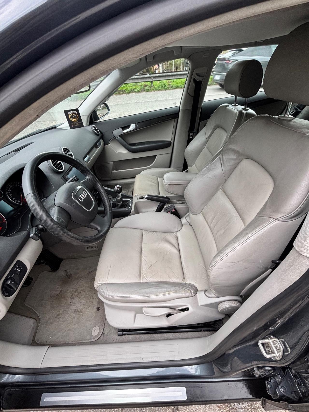 Audi A3 2.0 16V TDI Attraction