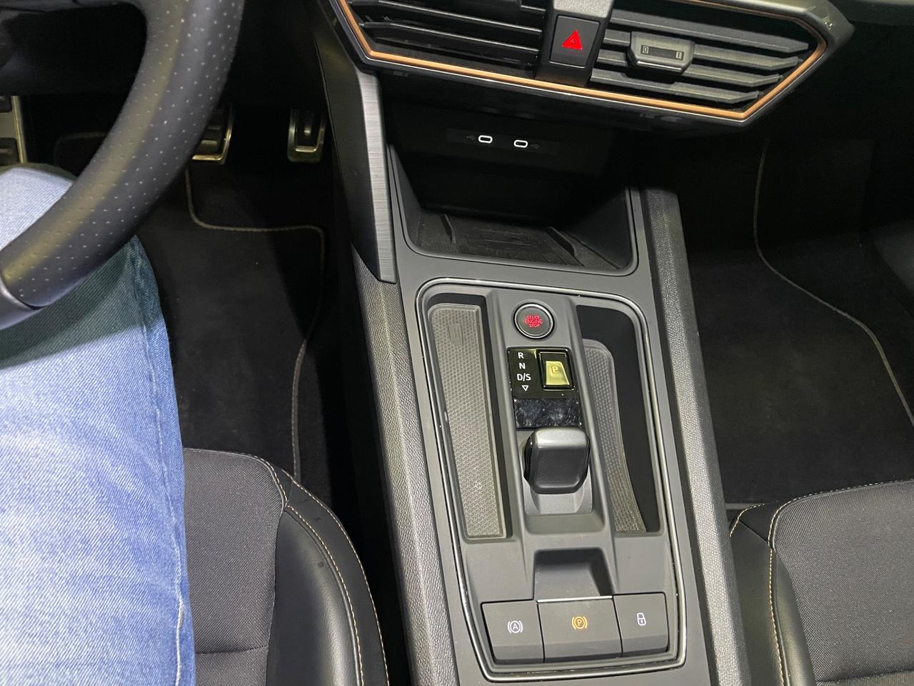 Cupra Leon Sportstourer 1.4 e-HYBRID 204 CV DSG Opaca Telec.