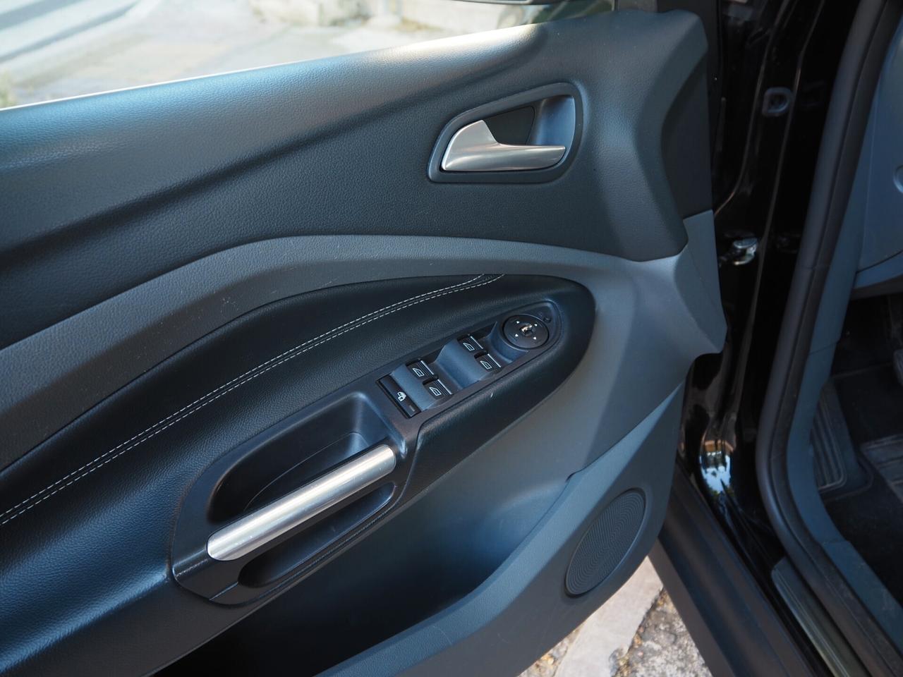 Ford C-Max 1.0 EcoBoost 125CV Titanium