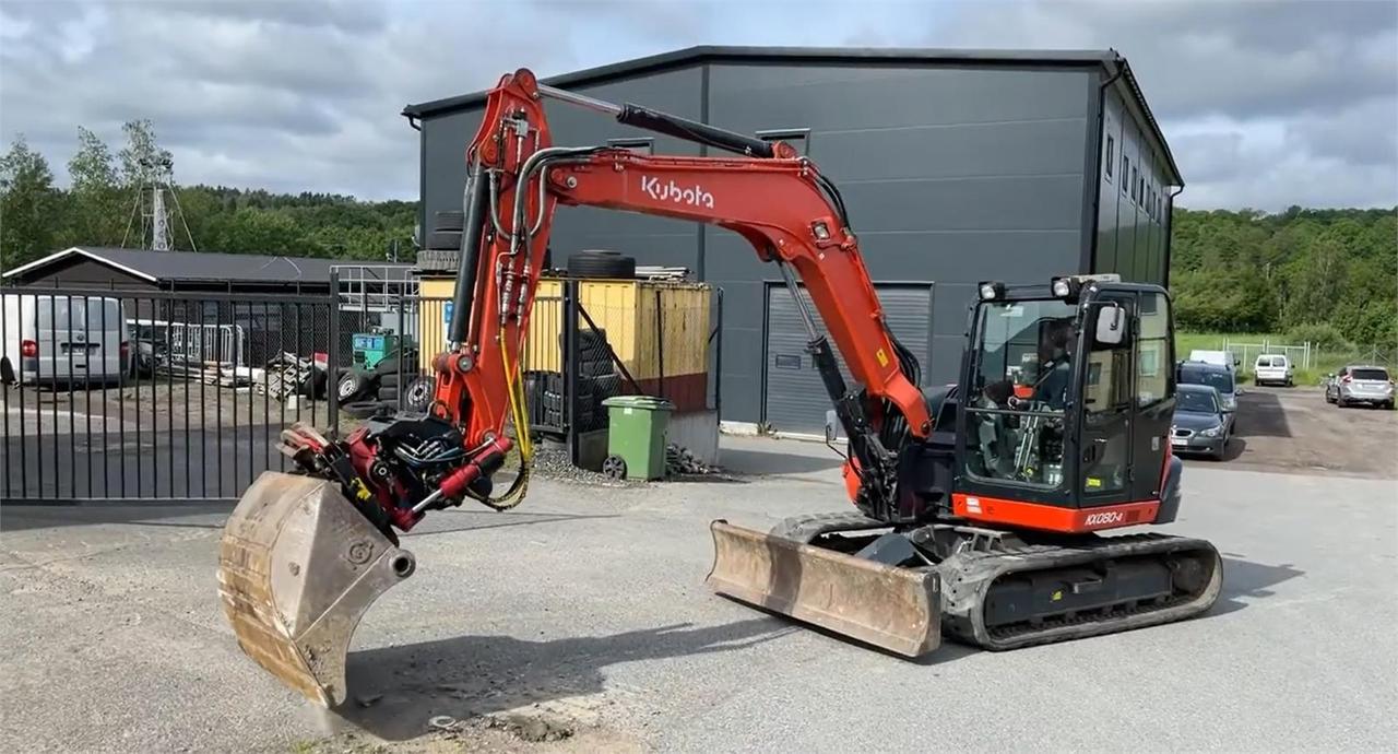 Kubota KX080-4,