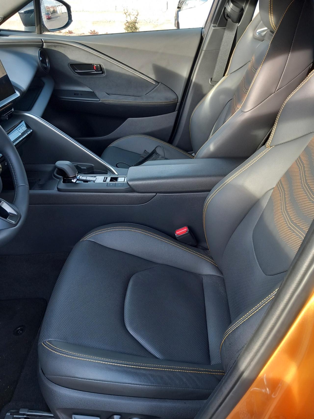 Toyota C-HR 2.0 PHEV Lounge Premiere