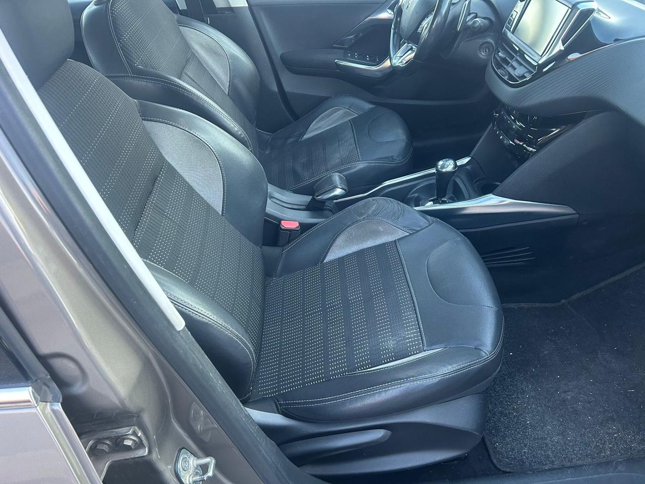 Peugeot 2008 1.6 e-HDi 92 CV