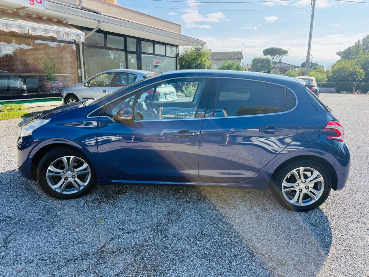 Peugeot 208 1.2 VTi 82 CV 5 porte Allure