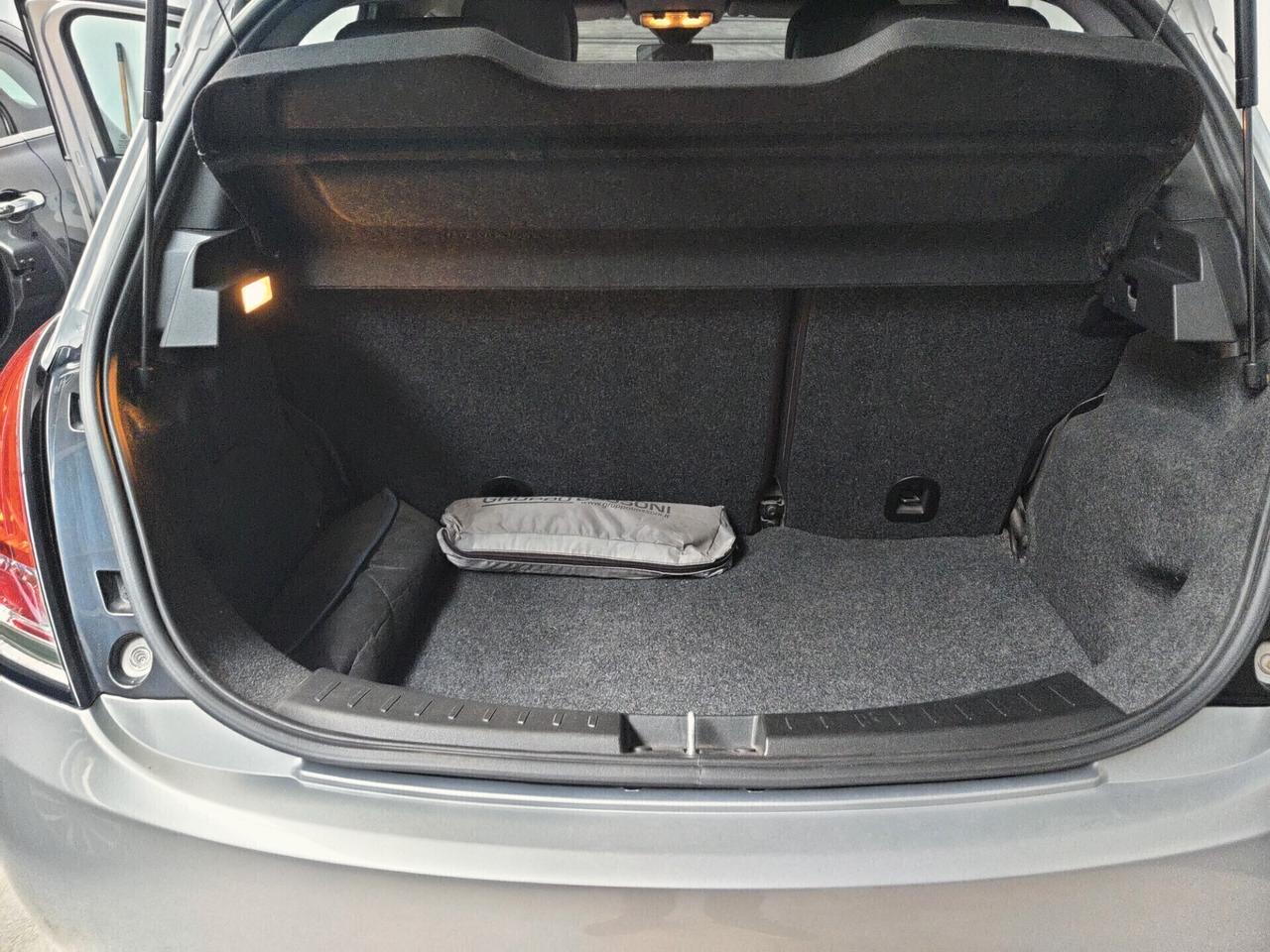 Lancia Ypsilon 1.2 69 CV 5 porte GPL Ecochic Elefantino