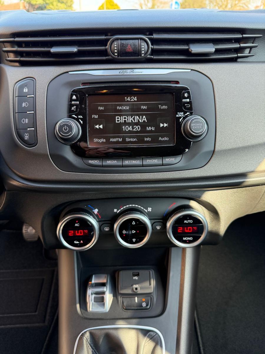 ALFA ROMEO - Giulietta - 2.0 JTDm-2 150 CV Distinctive #UNICOPROPRIETARIO