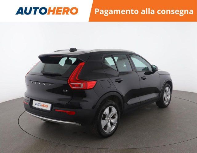 VOLVO XC40 D3 AWD Momentum Pro