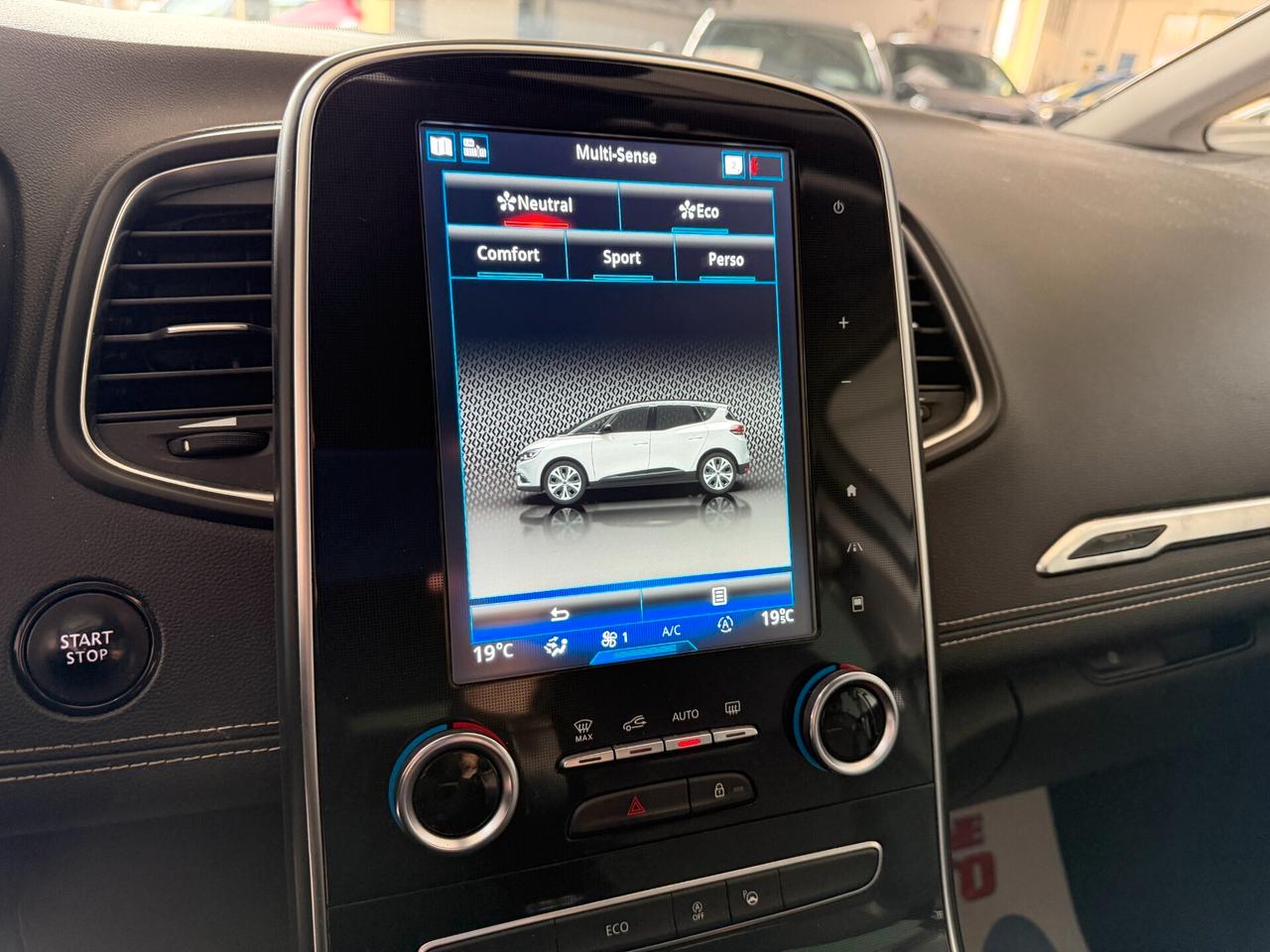 Renault Scénic dCi 160 CV EDC Energy Bose Automatic