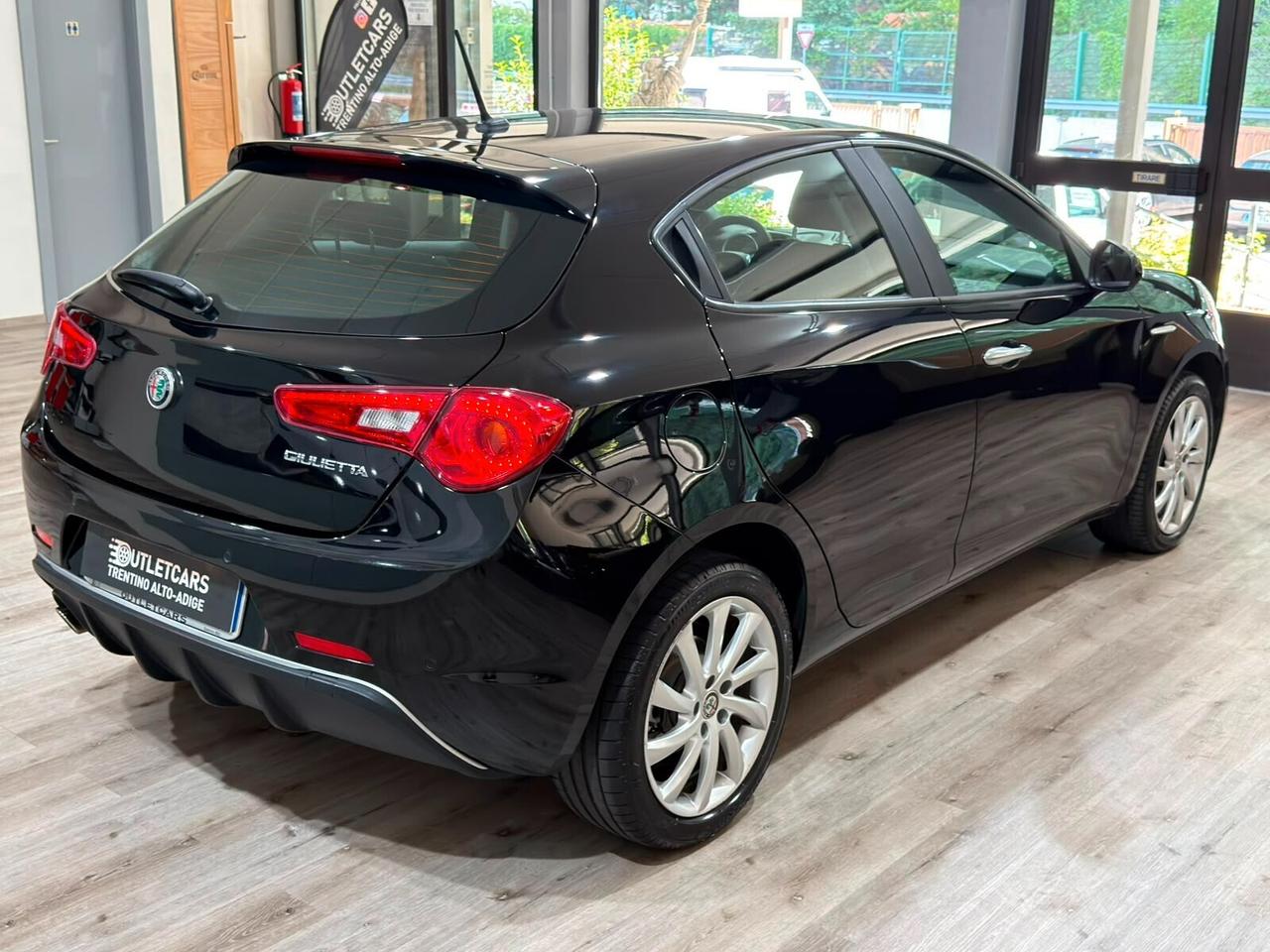 ALFA ROMEO GIULIETTA 1.6JTDm 120cv AUTOMATICA 2019