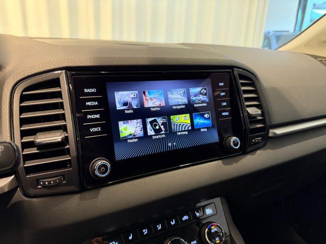 SKODA Karoq 1.5 TSI DSG Selection LED TravelAssist Camera