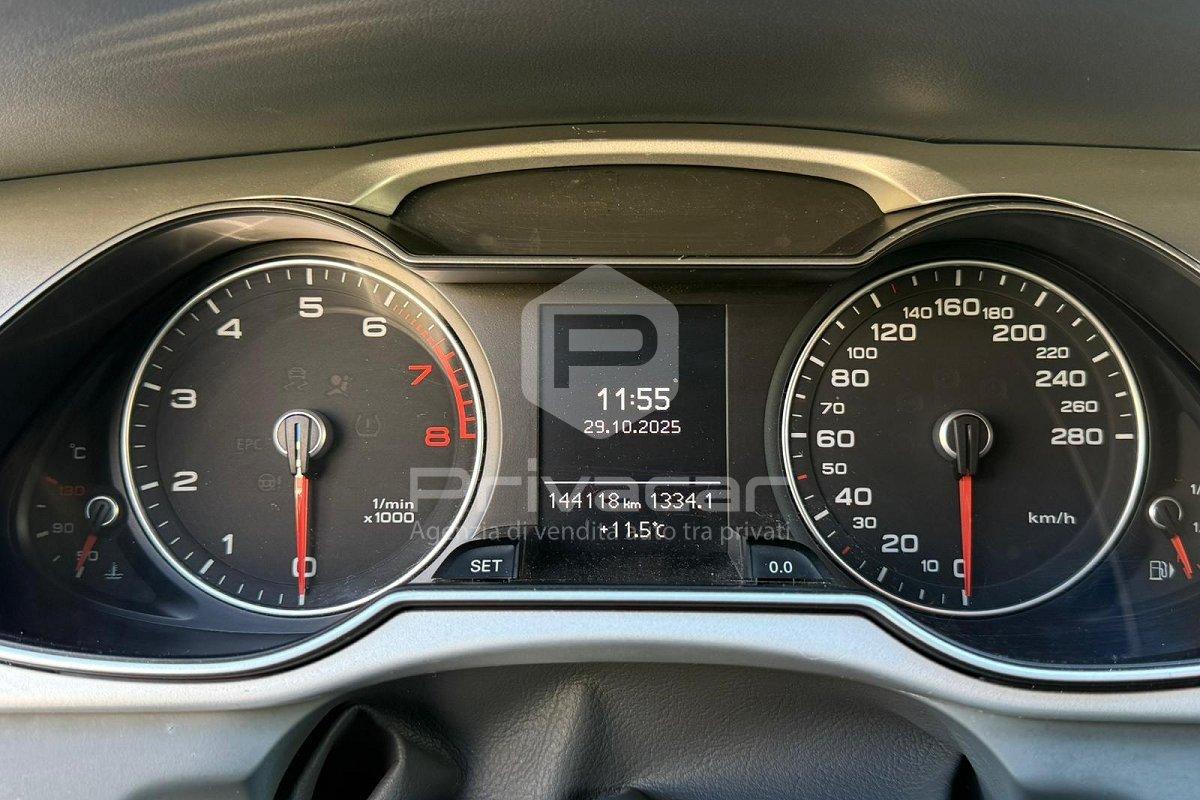 AUDI A4 1.8 TFSI 120 CV Ambiente