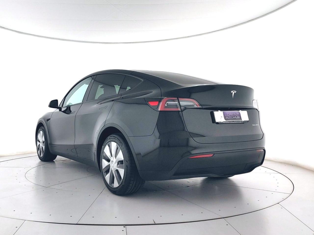 TESLA Model Y Long Range Dual Motor awd AUTOPILOT AZIENDALE IVA ESPOSTA