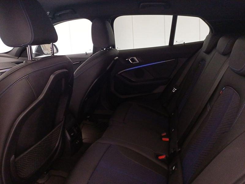 BMW Serie 1 F40 118d Msport auto